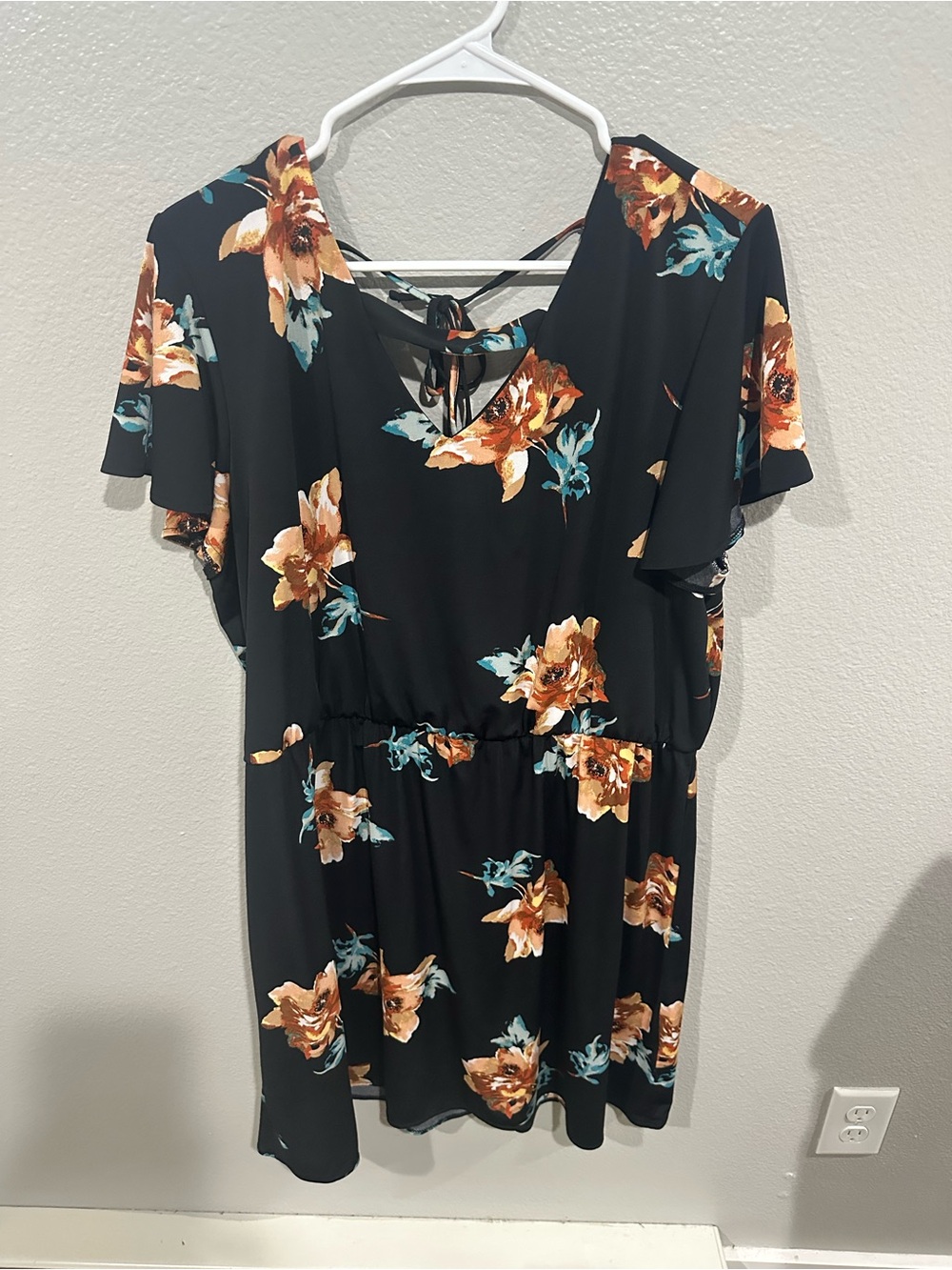 Black Floral V-Neck Short Sleeve Dress - Black with Orange Floral
